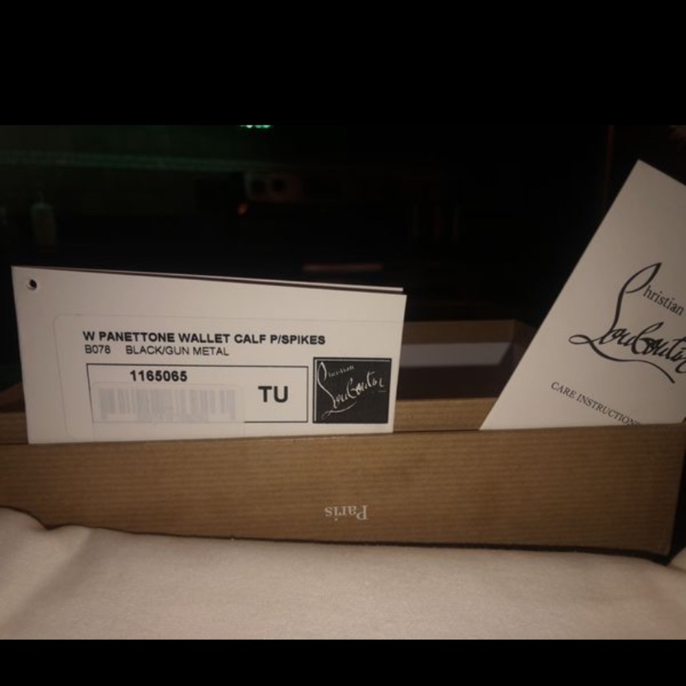 COPY - Wallet - Picture 2 of 3